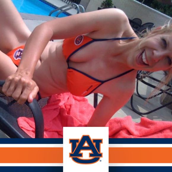 Meet your Posher, Helen - Picture 1 of 1